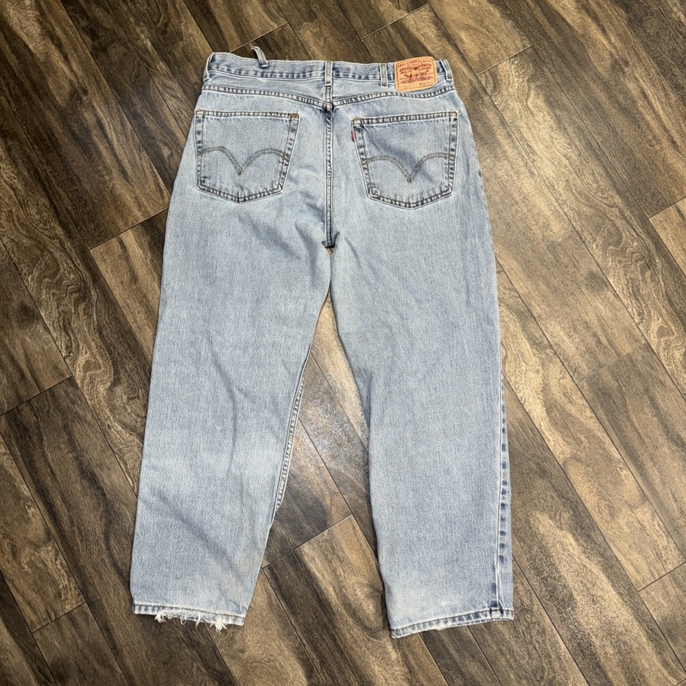 Vintage Levi's 550 Relaxed Fit Light Wash Denim Jeans Distressed Men's 38x30